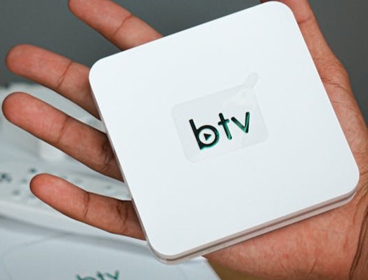 TV Box Android 4K para streaming en casa